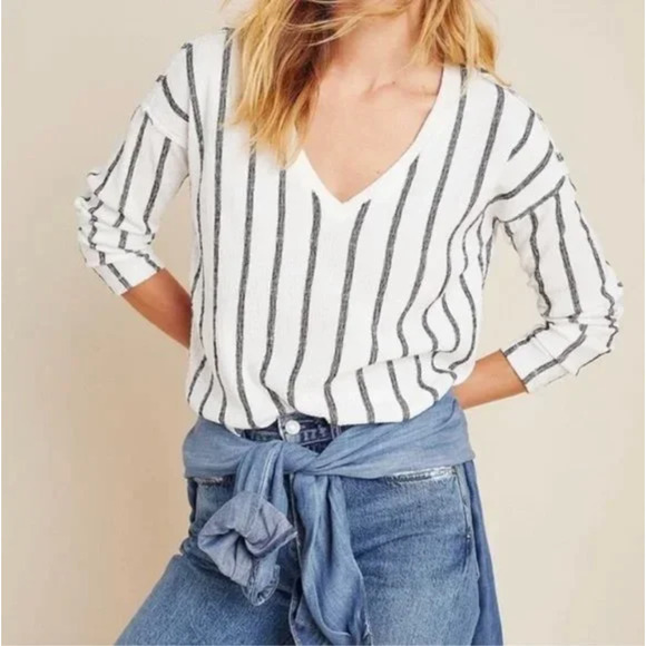 BY ANTHROPOLOGIE | Willa Textured V Neck Black and White Striped Shirt | Medium - Picture 1 of 6